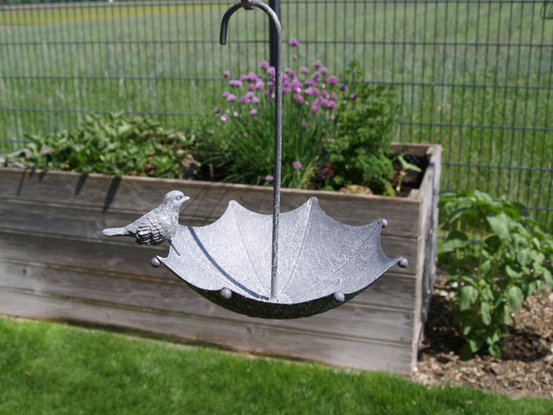 Vogelfutterstelle - Regenschirm - Metall