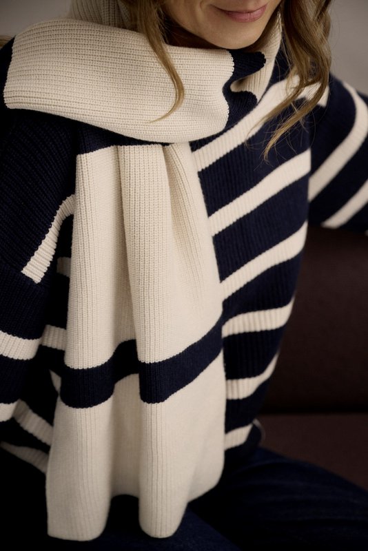 shade knit stripe