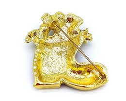 Brooch - Boot