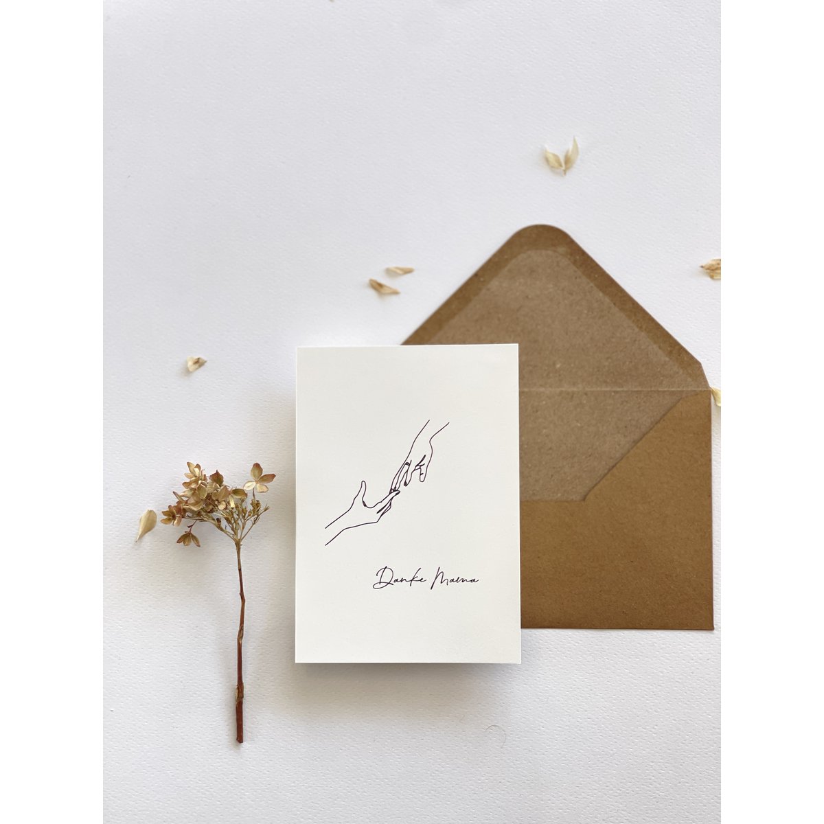 Tarjeta del día de la madre con sobre de papel natural