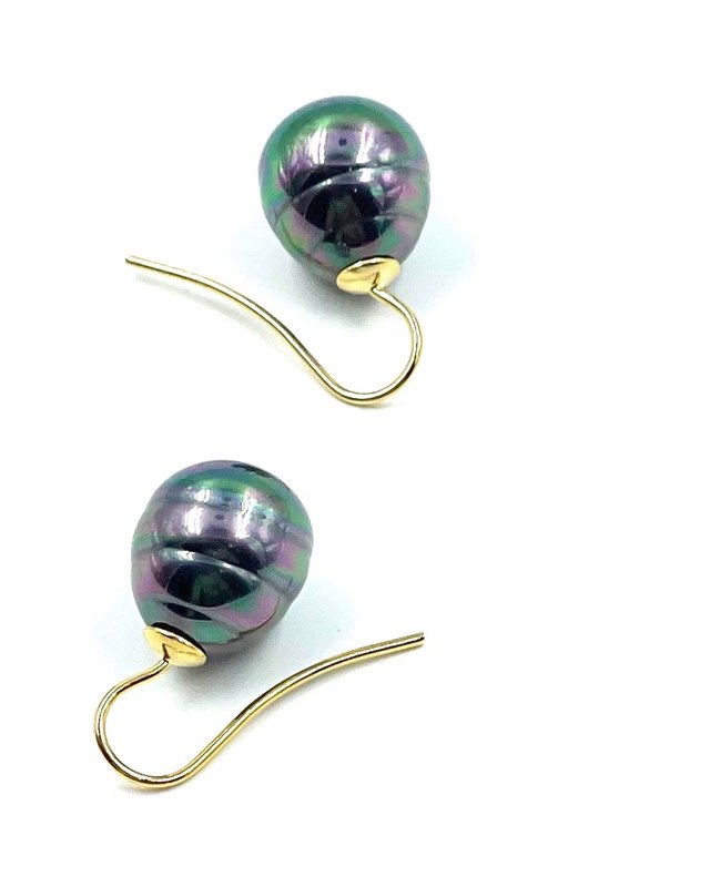 Pearl earrings