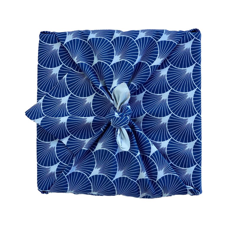 Furoshiki Gift Wrap Sky Elephants & Indigo Fans Envoltura de regalo de tela - Doble cara (Reversible)