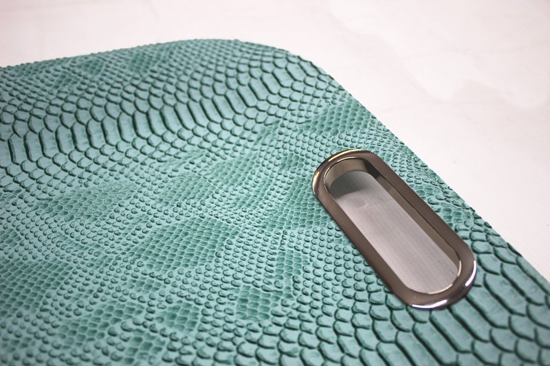Tablet rechthoekig platte handvat reptiel turquoise synthetisch leer