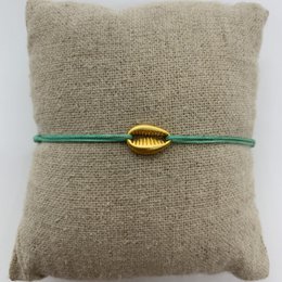 Small Golden Shell Bracelet