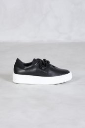 EMMA BLACK - Laceless Sneakers
