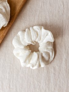Wide Scrunchie / Ivory Gauze