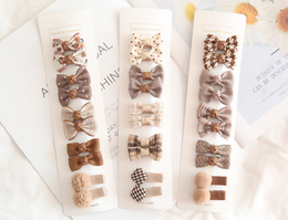Fermaglio per capelli Annie & Charles® con fiocco