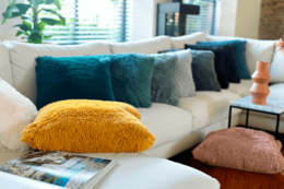 Dutch Decor FLUFFY - Decorative cushion 60x60 cm - Super soft - XL cushion - Golden Glow - Yellow