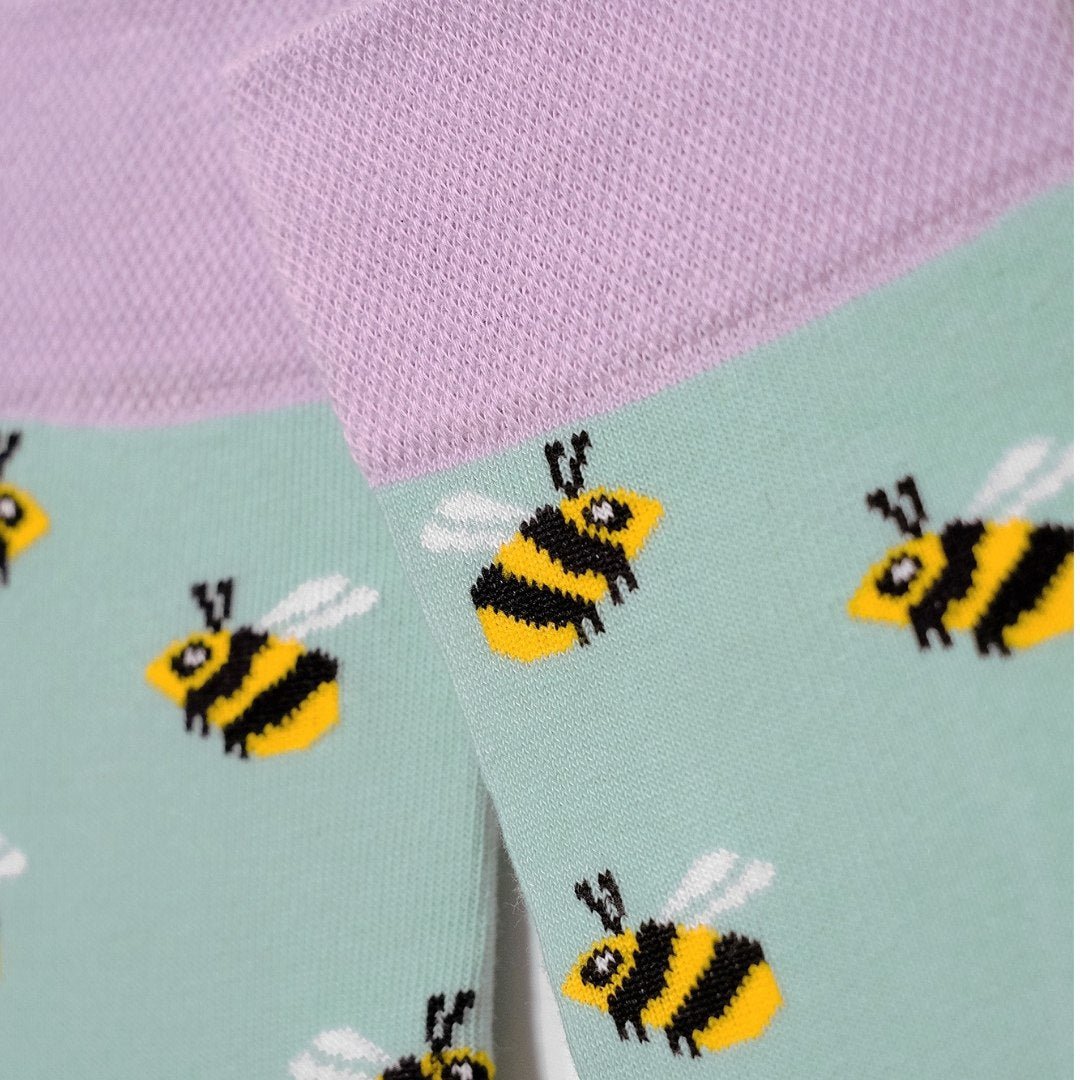 Socks – swarm of bees