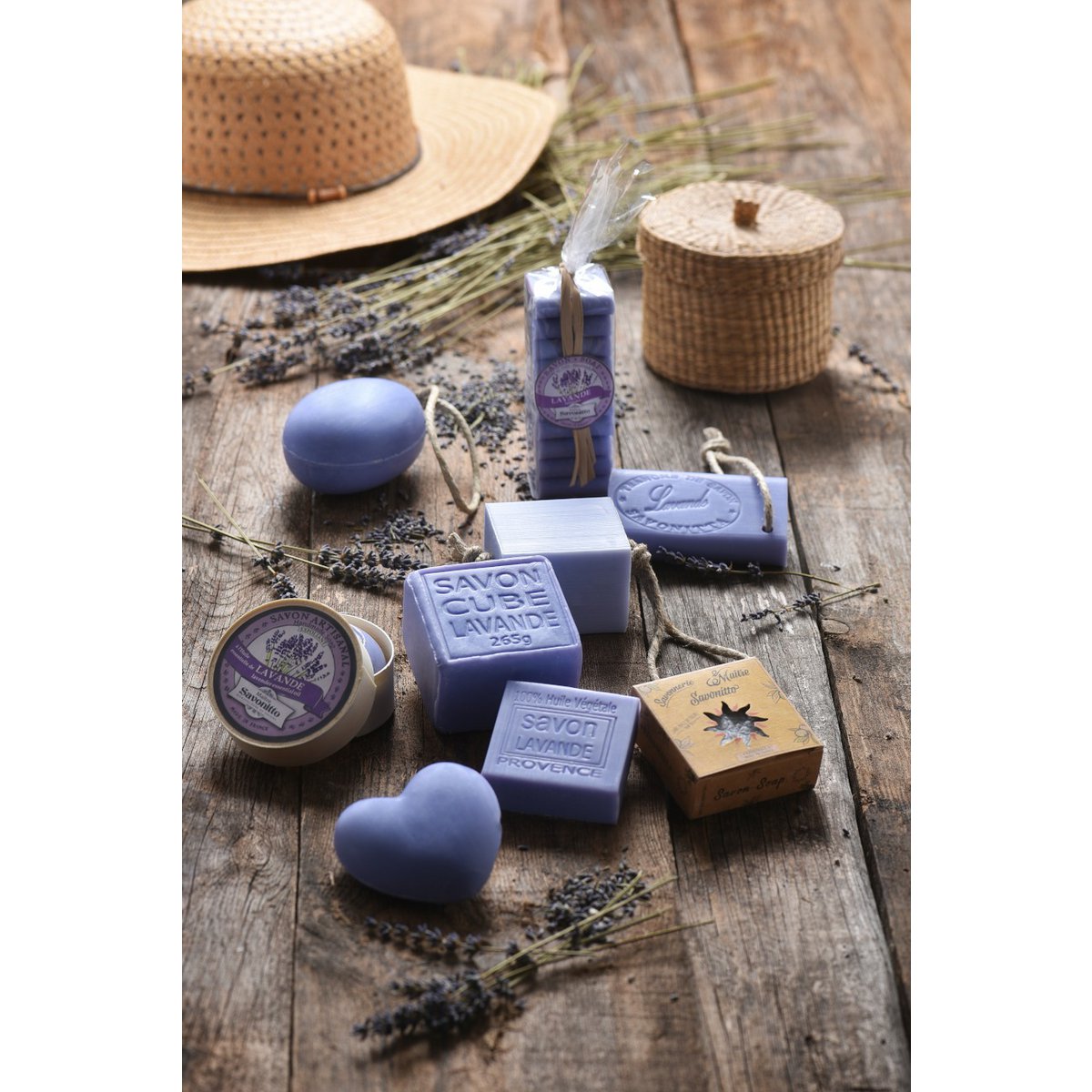 Lavender exfoliating soap in wooden box 100g