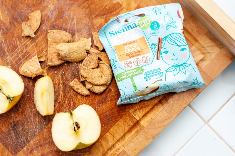BAG OF ORGANIC FRUIT CHIPS FOR CHILDREN - APPLES & CINNAMON - NO ADDED SUGAR - VEGAN - FROM 3 YEARS - 15G