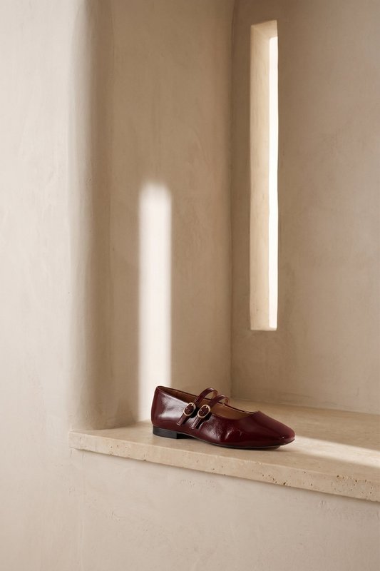 CANDY RED CHERRY – Mary-Jane-Ballerinas mit Doppelriemen