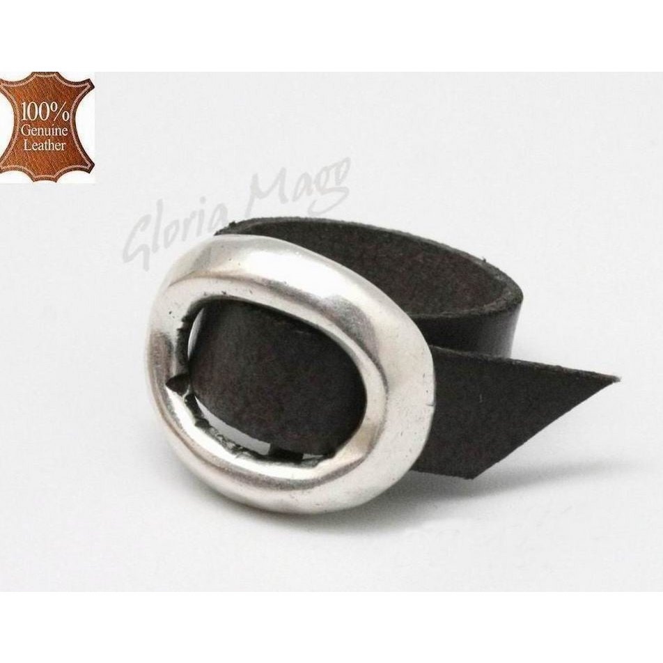 Schwarzer Lederring mit 925 versilberter Schnalle