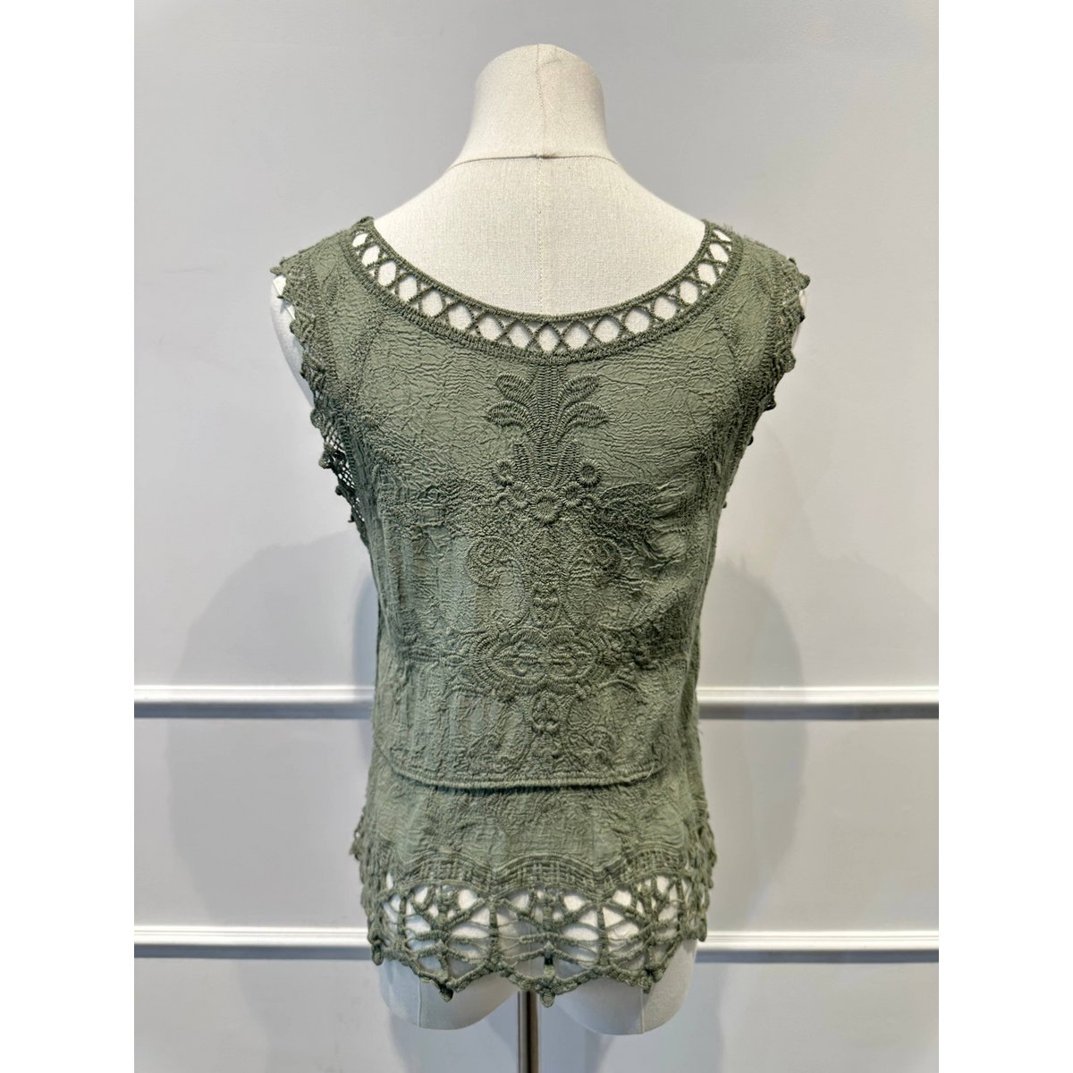 Camiseta sin mangas de encaje bordado - 100% - Made in ITALY