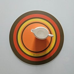 Farverig og original Round Flower Buttercup rund dækkeserviet
