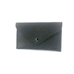 K0040FB | Saszetka z klapką Wyprodukowano we Włoszech z prawdziwej skóry licowej, groszkowany dolar - Kolor Szary - Wymiary: 13 x 8 x 0,5 cm - Opakowanie: sztywne dno/wieczko Pudełko upominkowe
