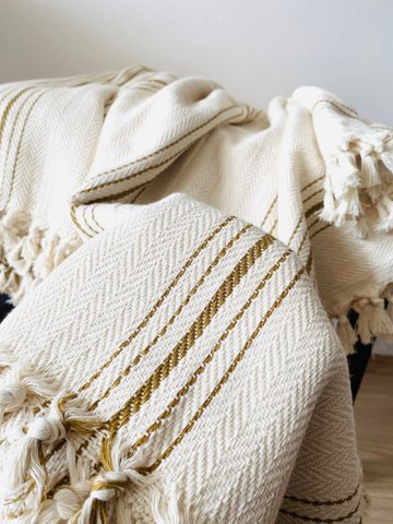 Hand-woven cover "Bursa"