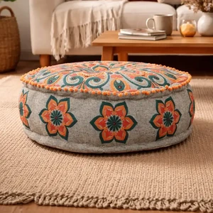 Mandala-besticktes Bodenkissen aus Baumwolle mit Pompons, 60 cm