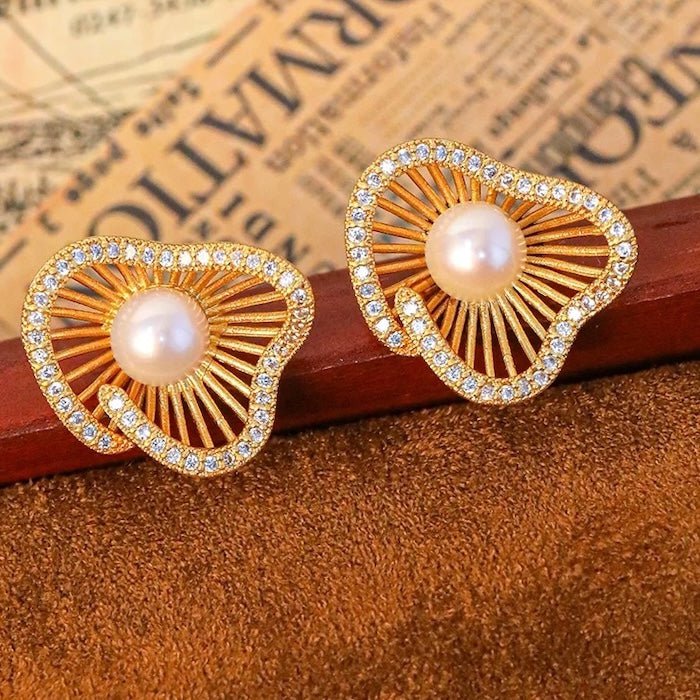 Lotus Design Sparkling Pearl Earrings & Rings