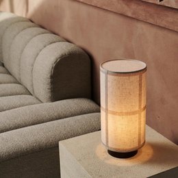 Sakura Dunkelbraune Tischlampe | Leinenmix-Schatten und stilvolle Beleuchtung