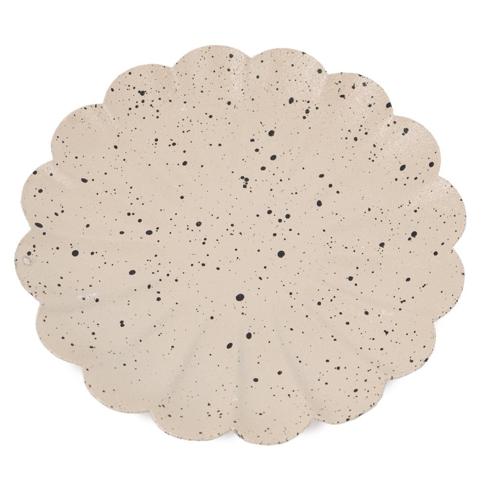 Metal dish sand dots
