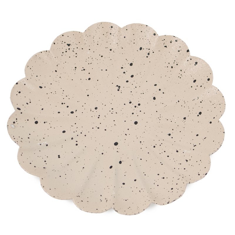 Metal dish sand dots
