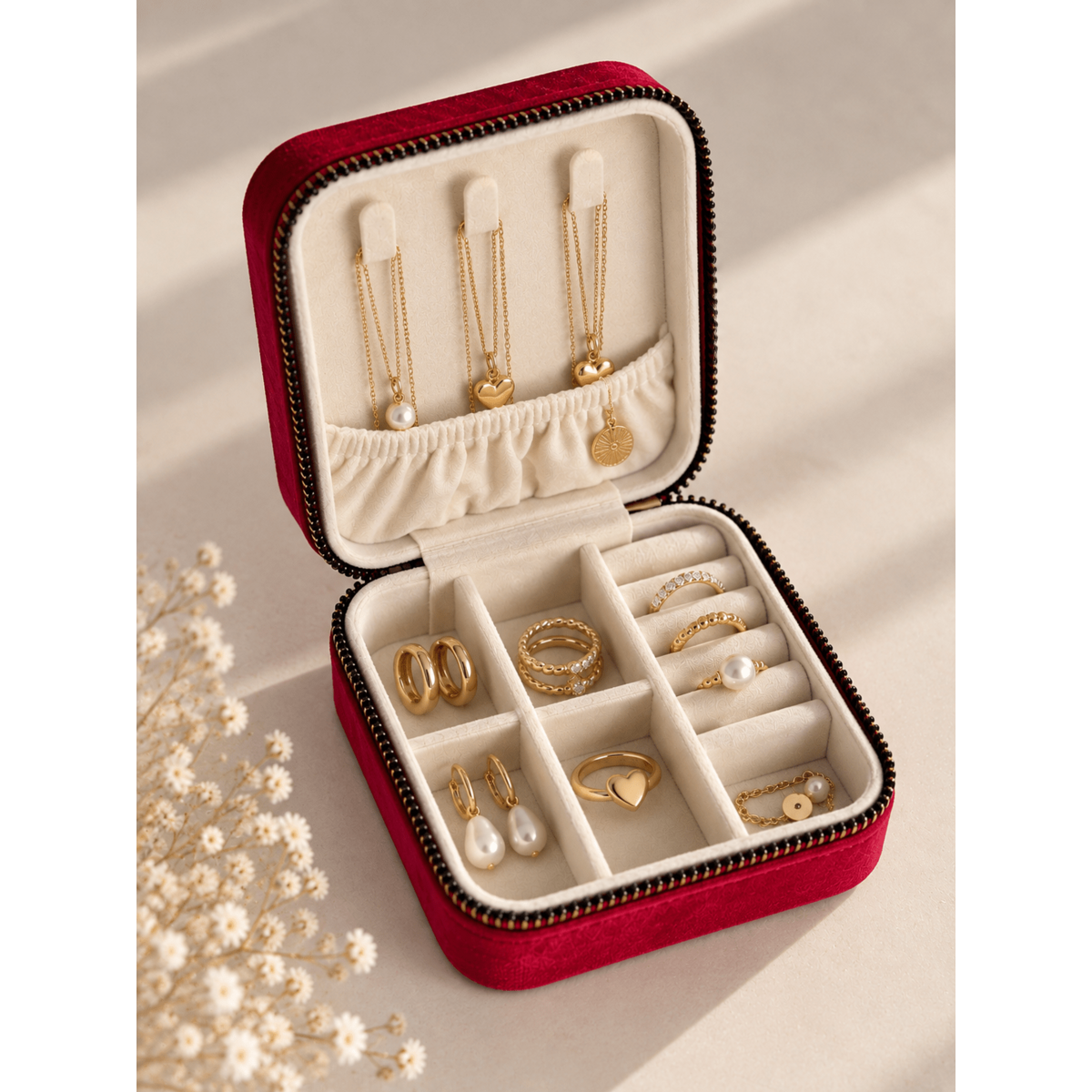 Popcorn - Velvet Jewelery Box with Jewel Brooch