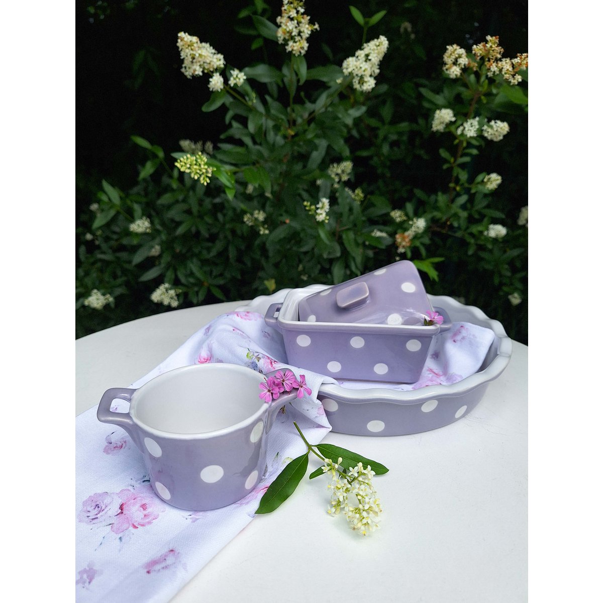 Molde para tarta lila con lunares Isabelle Rose