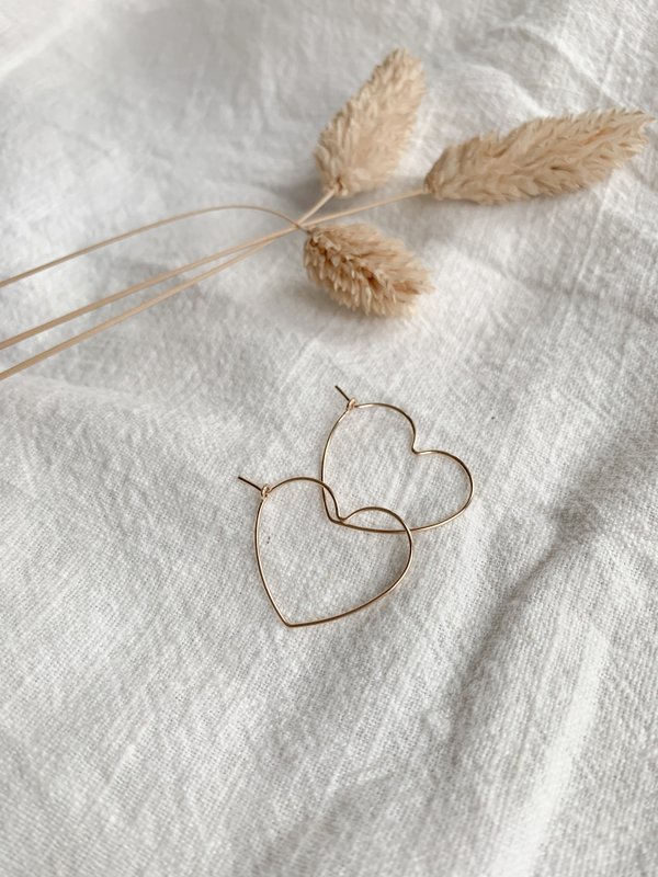 AMOR earrings