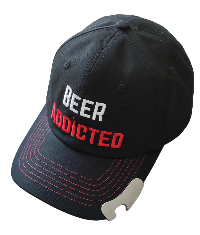 BeerAddicted Hat mit Flaschenöffner auf Visier