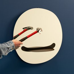 SMILING MIRROR
