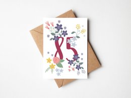  Folding card with a floral pattern in taupe and white colors, featuring the text "Congratulations" on the front. The card is suitable for birthday celebrations.