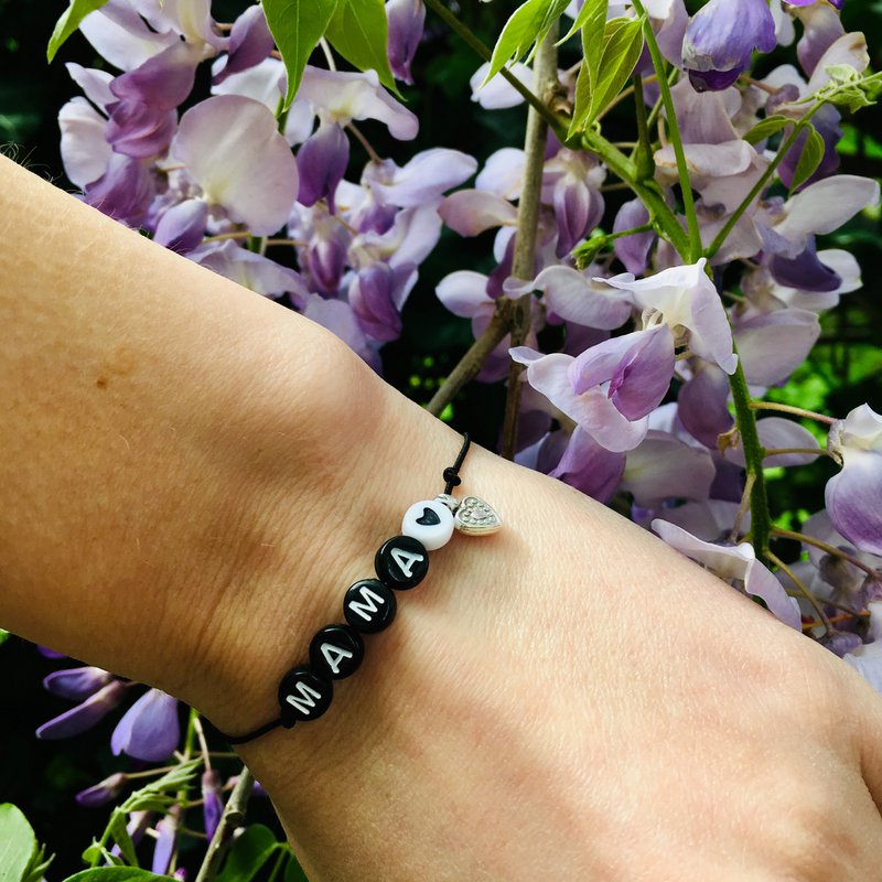 Bracelet Mama Black and white with charm