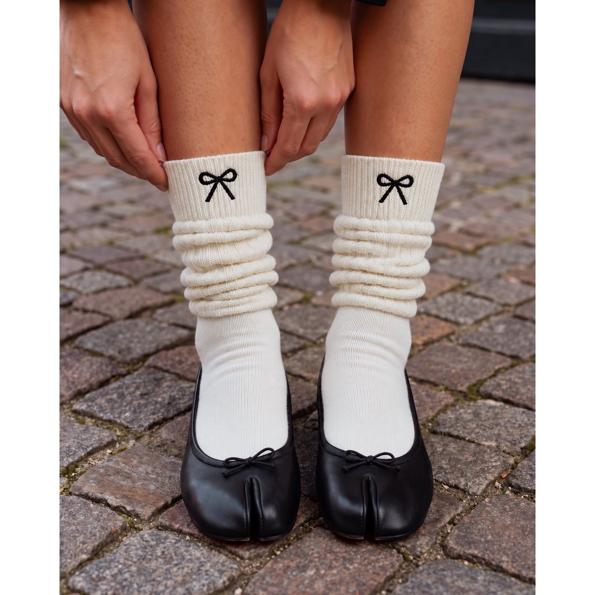 COZY BOW | white