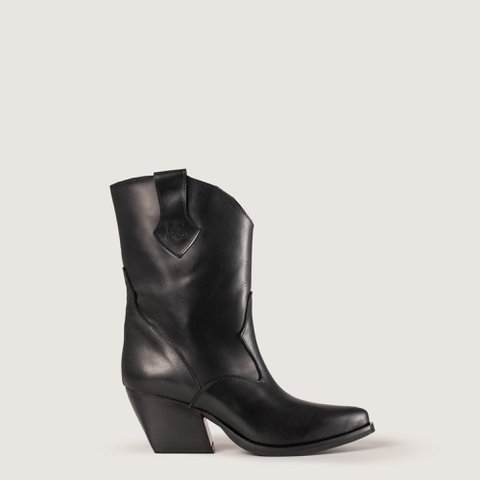 Montana Black Leather Texan Ankle Boots