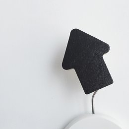 BLACK ARROW WALL HOOK