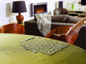 TAFELKLEED 0X180CM 100% POLYESTER 90GSM GLANZEND GOUD