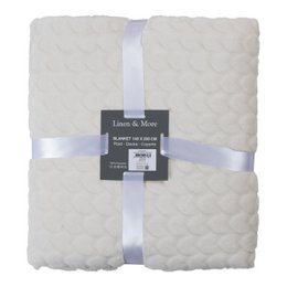 Plaid hearts off-white throw blanket, 140x200cm, made of soft, cozy material.