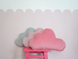 Velvet Wolkenkussen voor babykamer "Zacht roze"