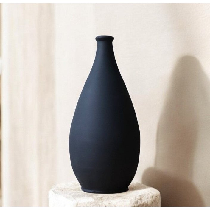The Tamuda Vase - Matt Black