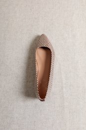 MINDI BRUIN – Ballerina's van geweven raffia