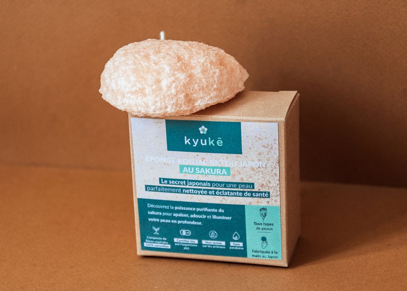 Biologische Japanse Konjac-spons met Sakura-kersenbloesem