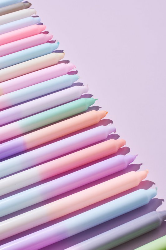 DIY Box Dip Dye-kaarsen: Neon-editie