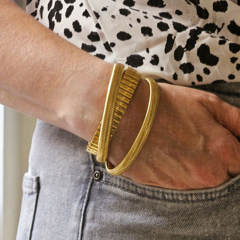 Big bangle met stretch