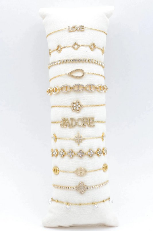 Veel sieraden met display