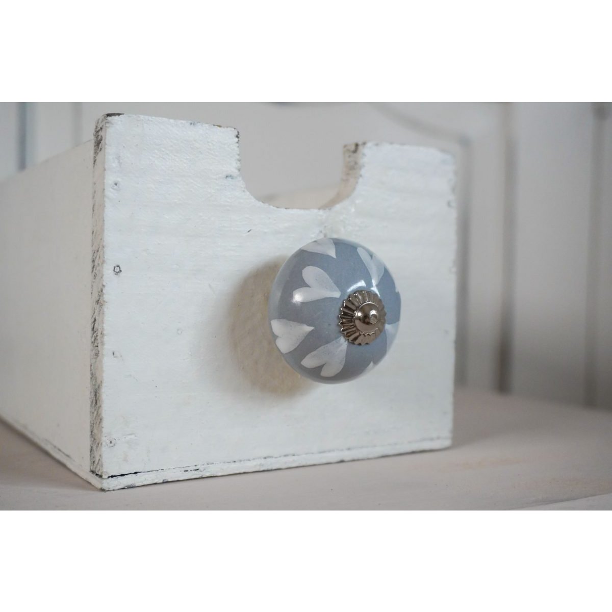 Grey furniture knob with hearts 4 cm Isabelle Rose