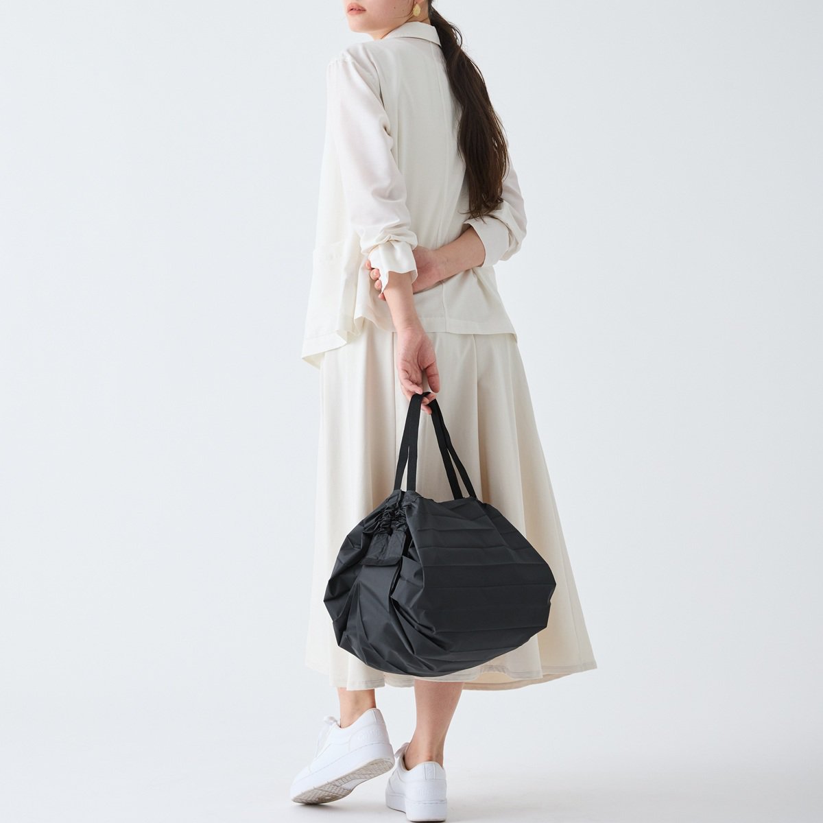 Shupatto compact foldable shopping bag size M - Jet Black