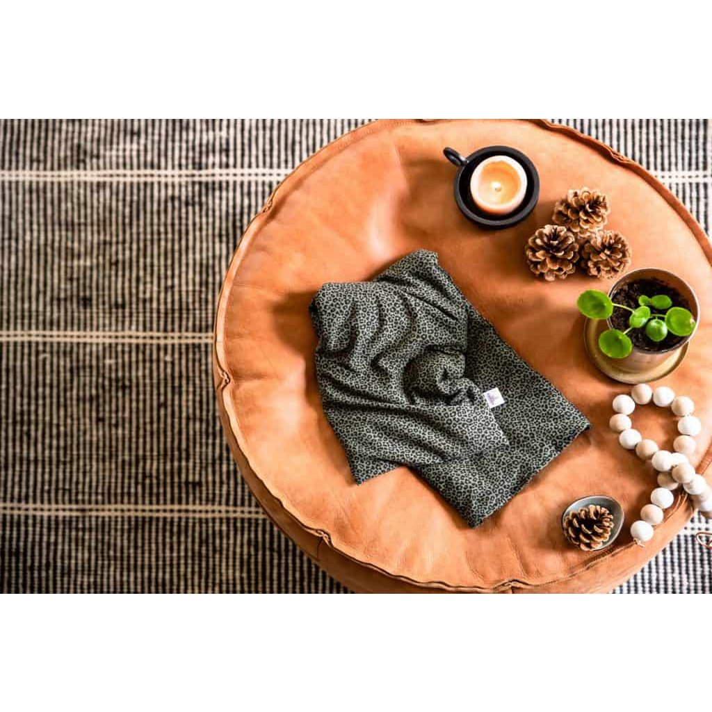 Ocieplany szalik w panterkę, kolor khaki, zielony | 70 cm | organiczne siemię lniane