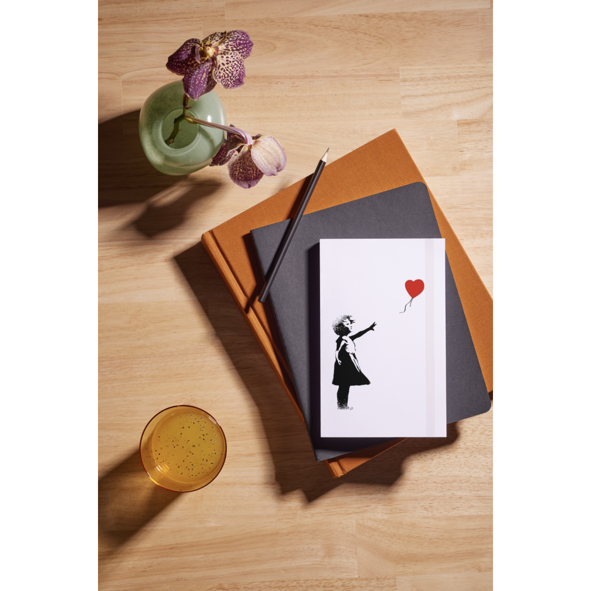 Cuaderno A5/A6 Banksy - Niña Con Globo Rojo