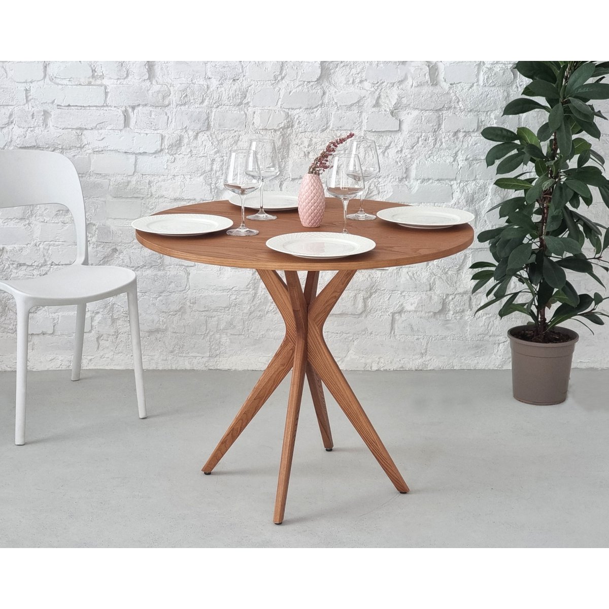 Round table Jubi natural ash veneer